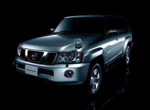 Nissan Safari 2004 года